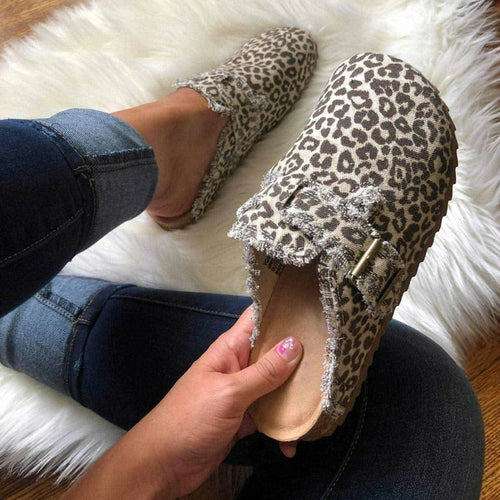 Flat Heel Round Toe Canvas Loafer Women's Vintage Clogs (Commission Agent)