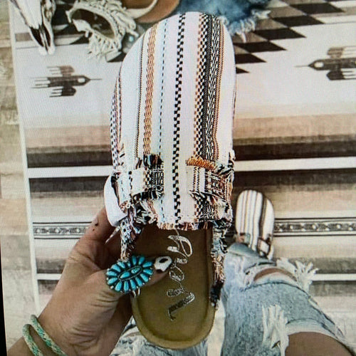 Flat Heel Round Toe Canvas Loafer Women's Vintage Clogs (Commission Agent)